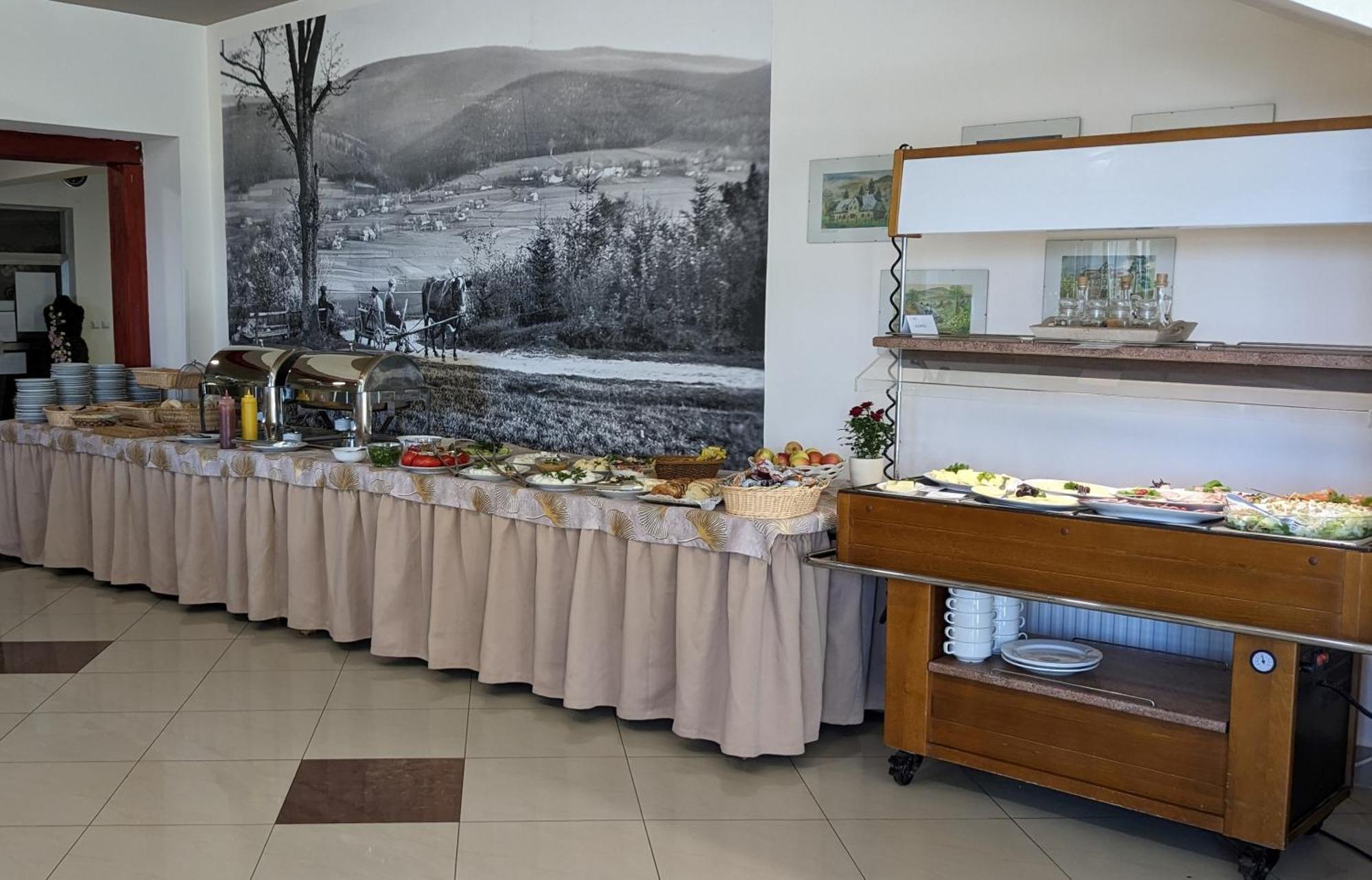 Klinika Mlodosci Medical Spa Сверадув-Здруй Экстерьер фото