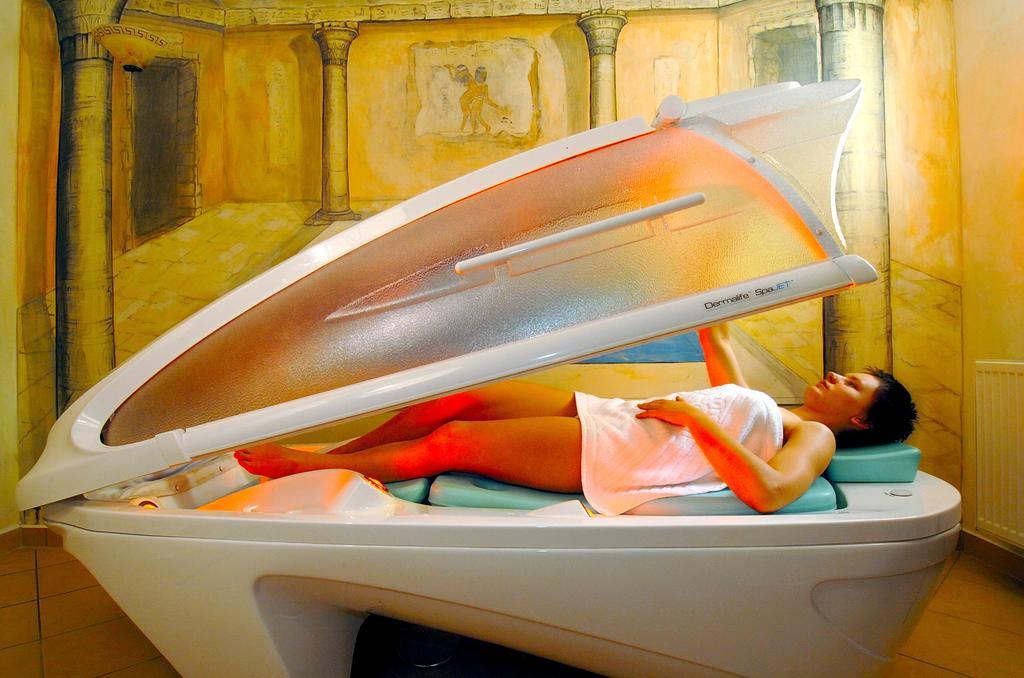 Klinika Mlodosci Medical Spa Сверадув-Здруй Экстерьер фото